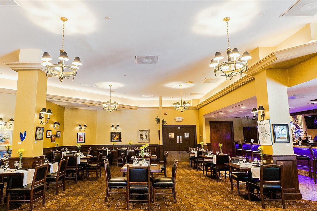 Hotel Crowne Plaza Edison By Ihg Esterno foto