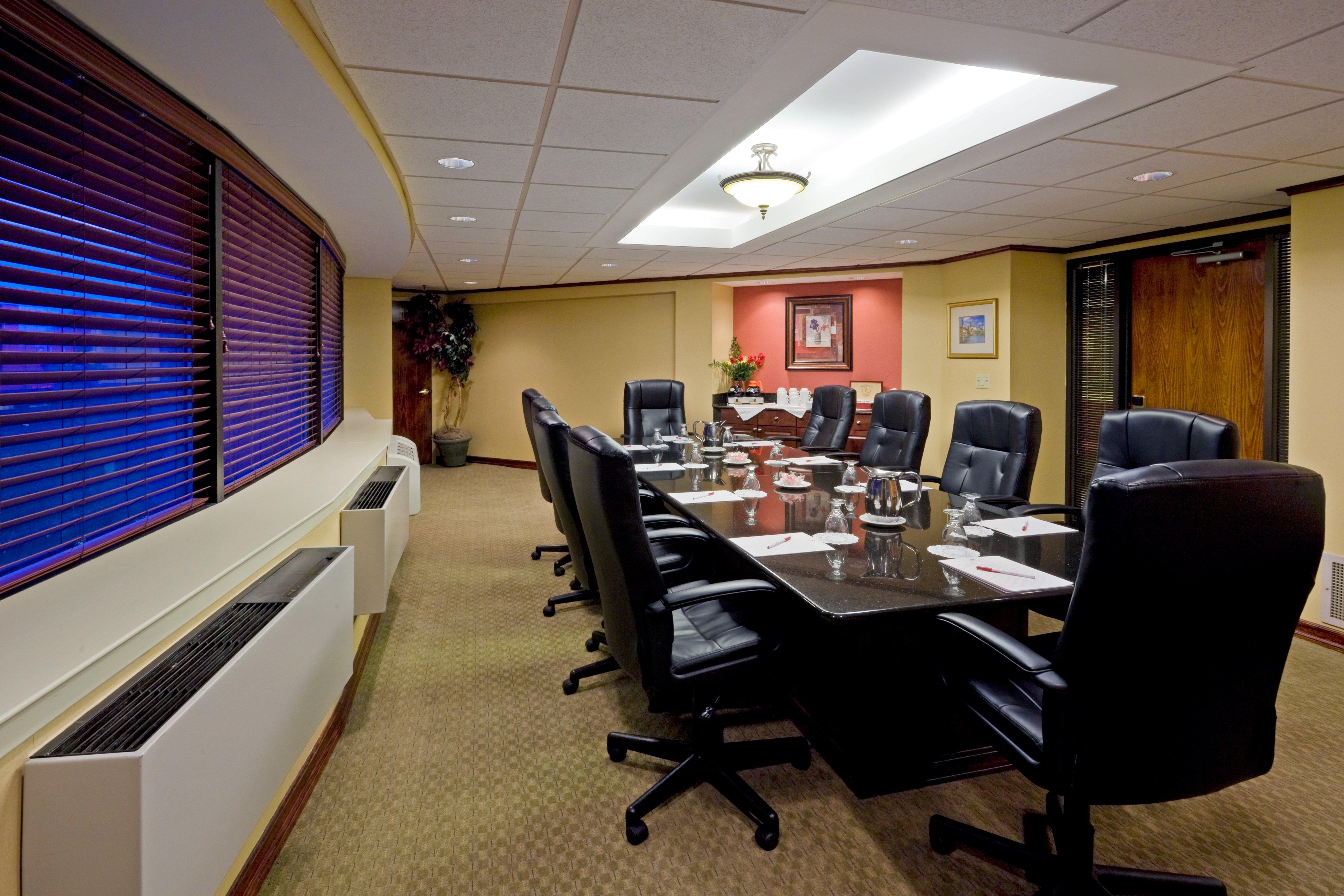 Hotel Crowne Plaza Edison By Ihg Esterno foto