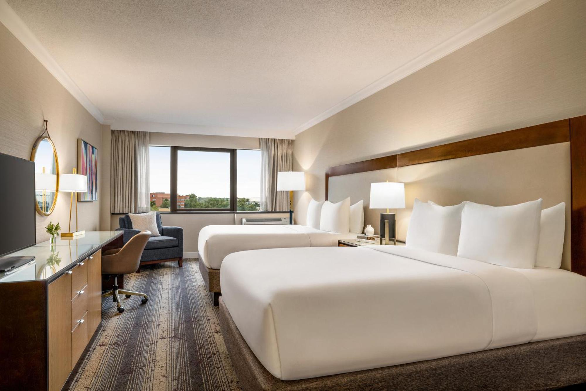 Hotel Crowne Plaza Edison By Ihg Esterno foto