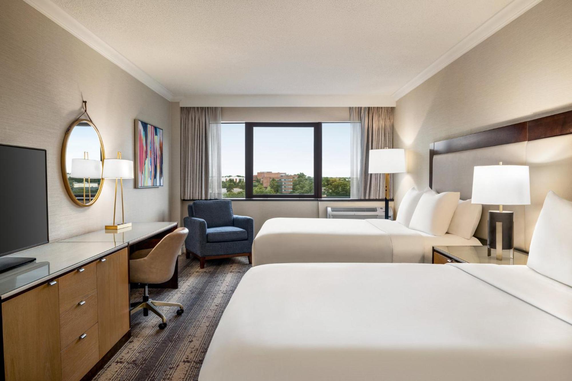 Hotel Crowne Plaza Edison By Ihg Esterno foto
